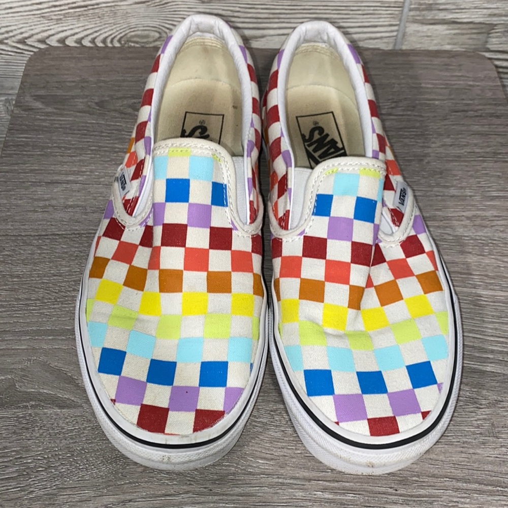 Good condition rainbow checker Vans size Women’s 8